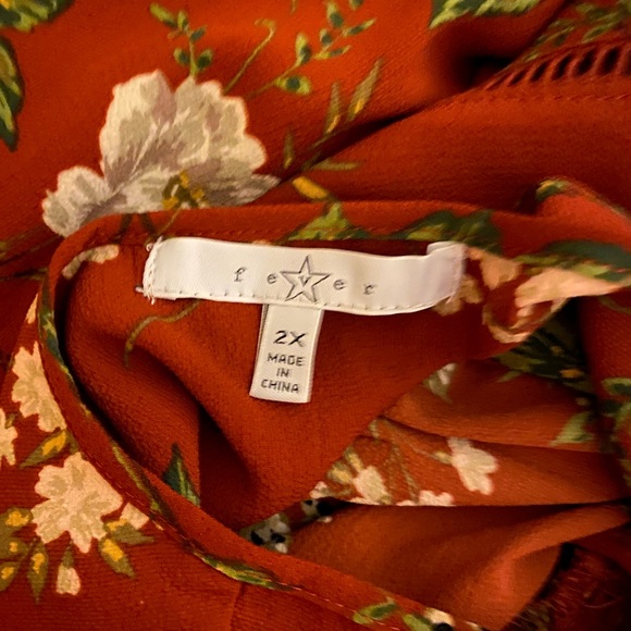 NWOT {Fever} Blouse - Picture 8 of 8
